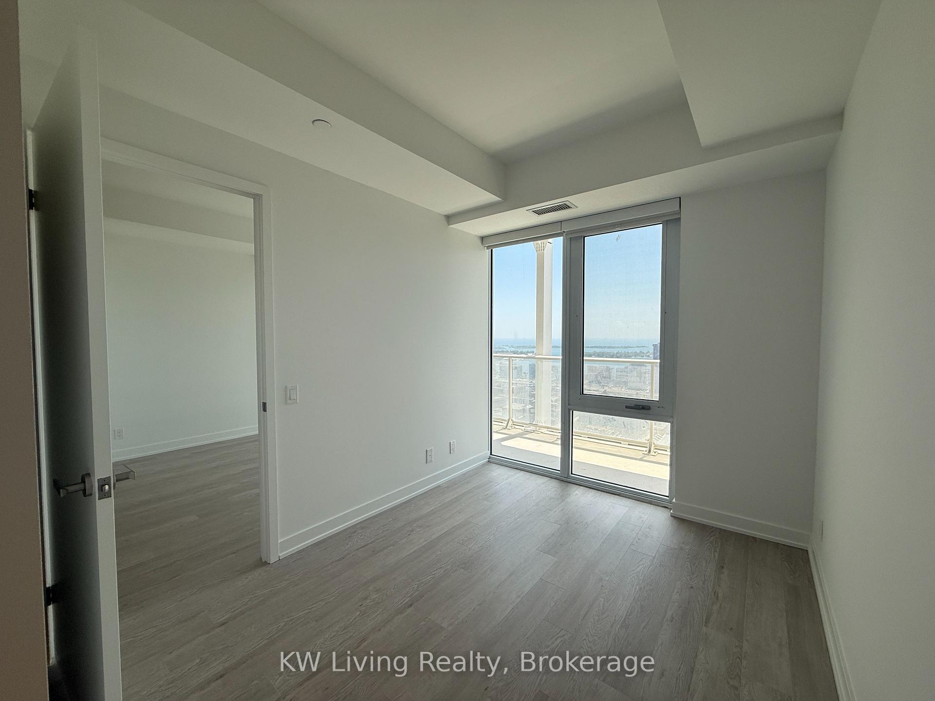 Photo 4 of Unit 5005, 88 Queen Street, Toronto, Church-Yonge Corridor — HOMEH