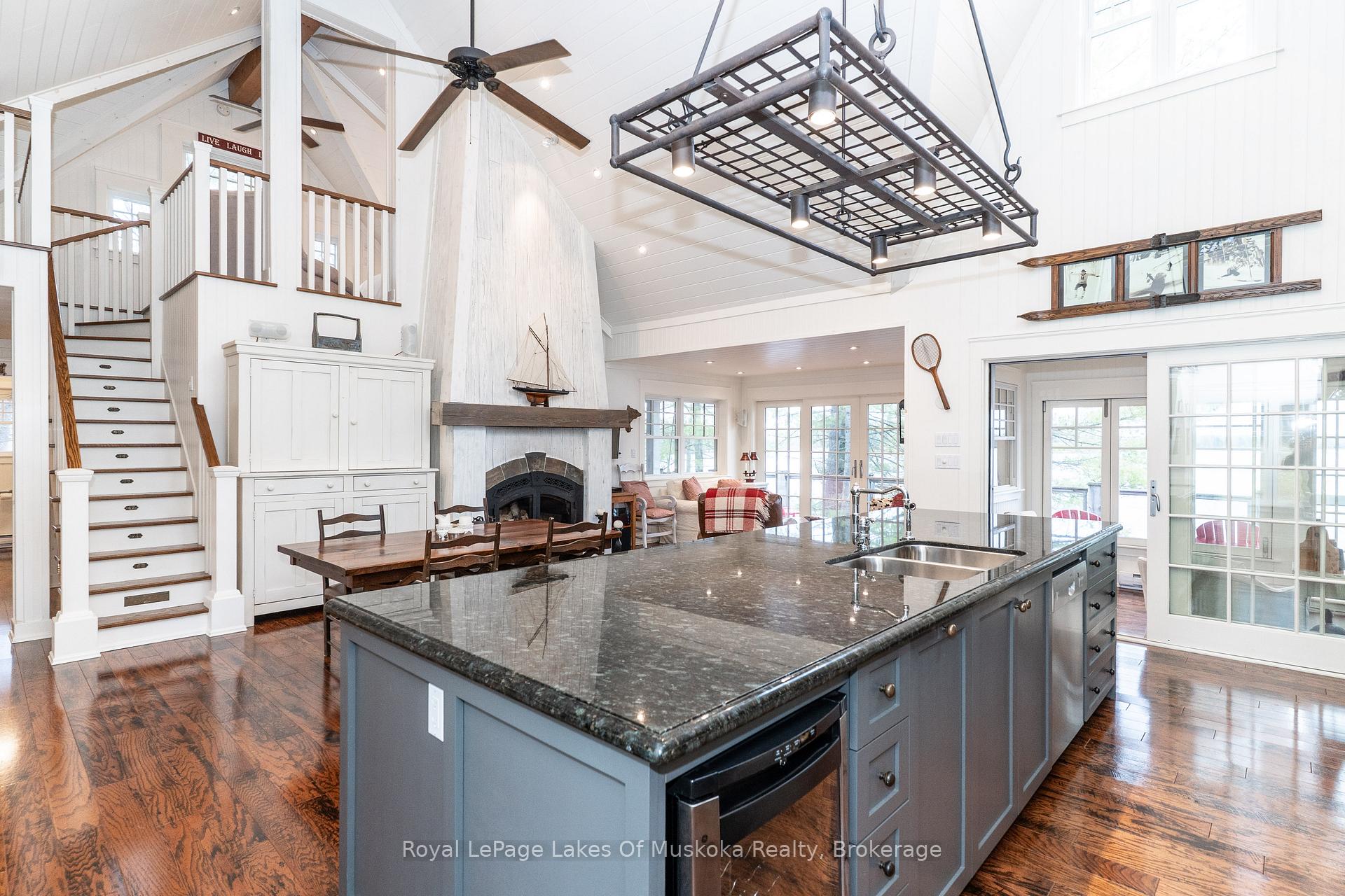 Photo 9 of 27 Island 2ml, Gravenhurst, Wood (Gravenhurst) — HOMEH