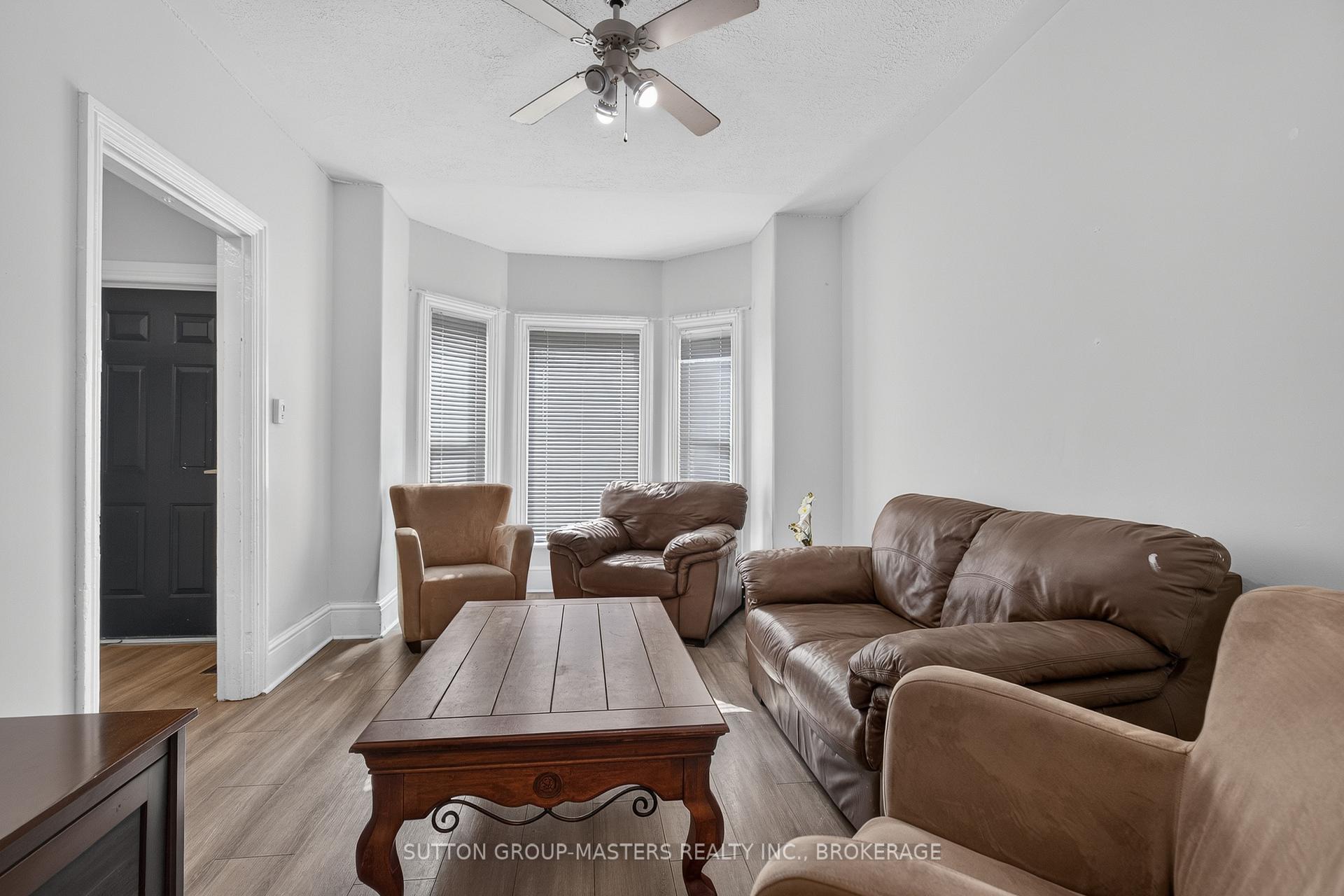 Photo 2 of 378 Barrie Street, Kingston, East of Sir John A. Blvd — HOMEH