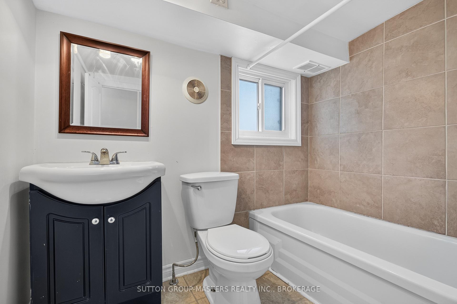 Photo 18 of 378 Barrie Street, Kingston, East of Sir John A. Blvd — HOMEH