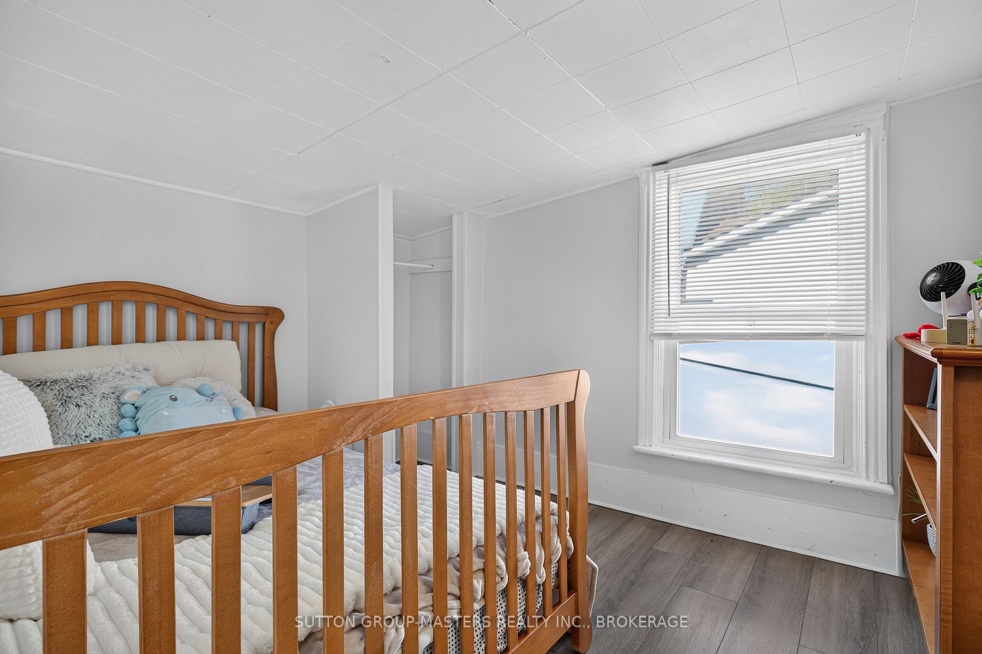 Photo 19 of 378 Barrie Street, Kingston, East of Sir John A. Blvd — HOMEH