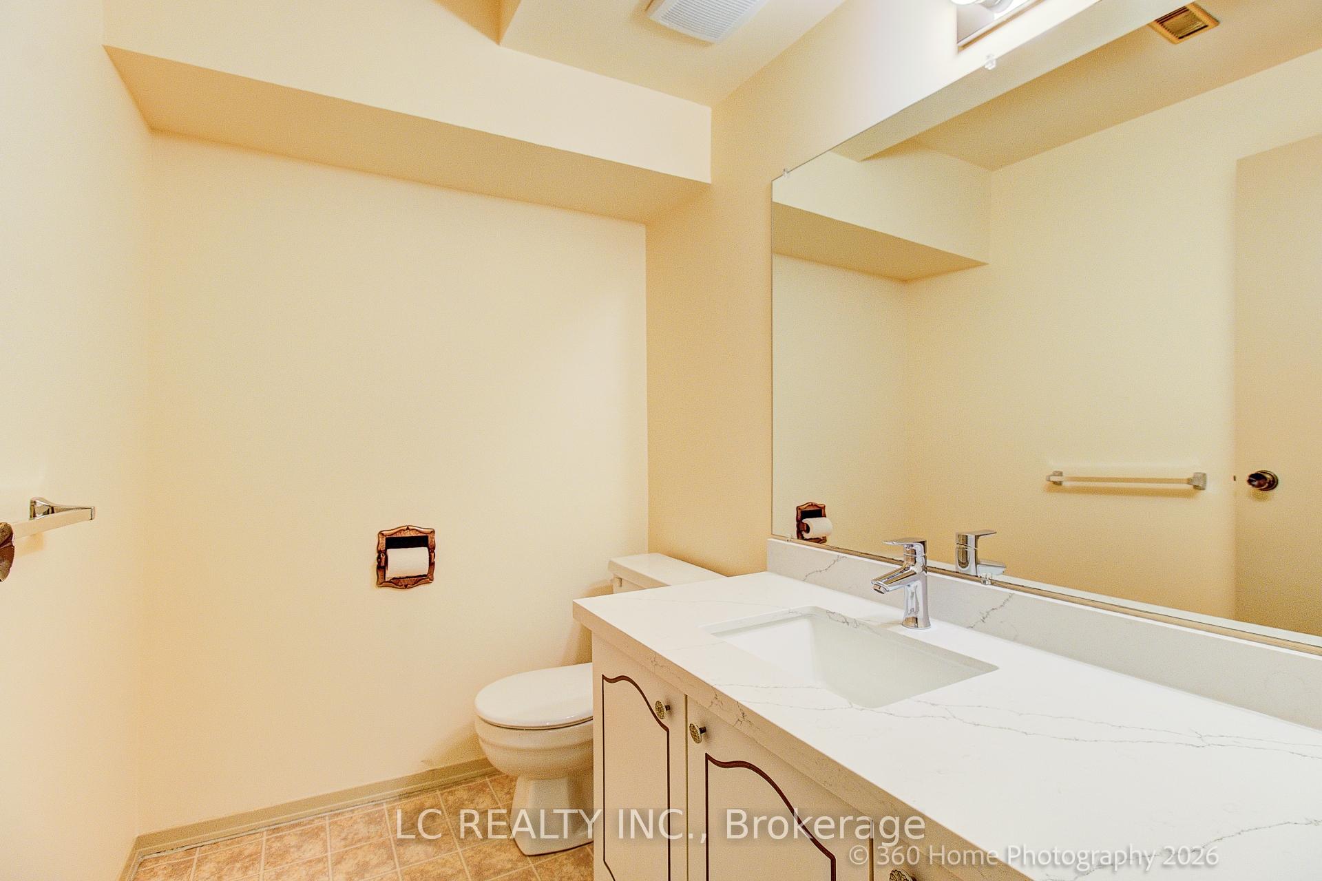 Photo 29 of 70 Dutch myrtle Way, North York, Banbury-Don Mills — HOMEH