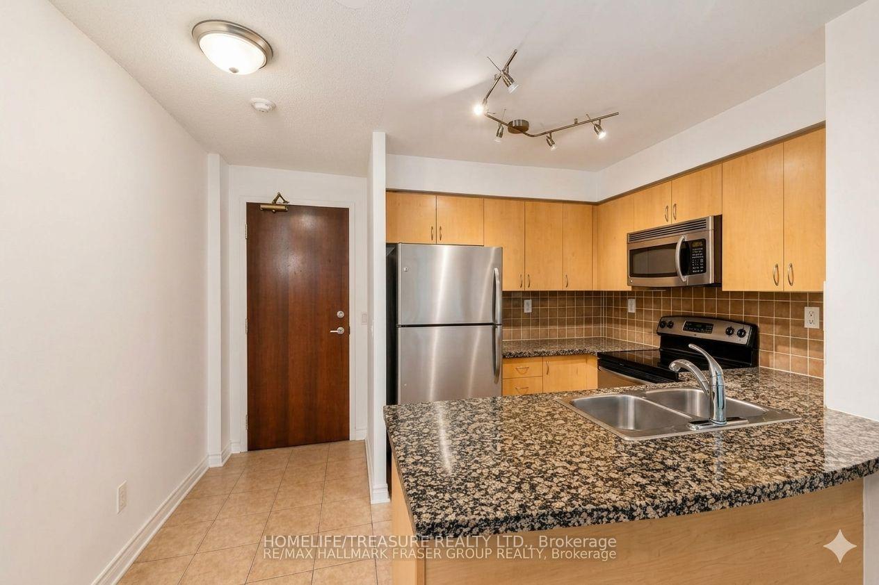 Photo 2 of Unit 905, 5 Michael Power Place, Etobicoke, Islington-City Centre West — HOMEH