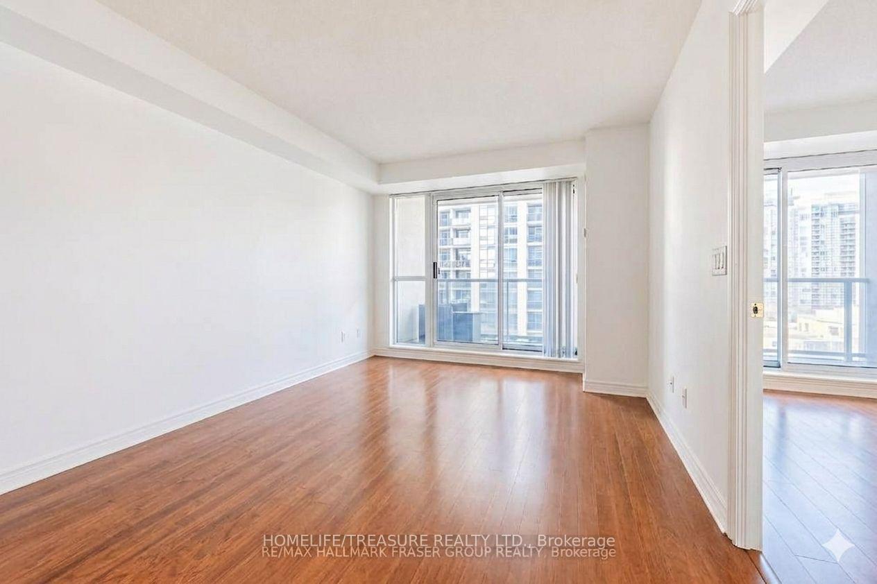 Photo 8 of Unit 905, 5 Michael Power Place, Etobicoke, Islington-City Centre West — HOMEH