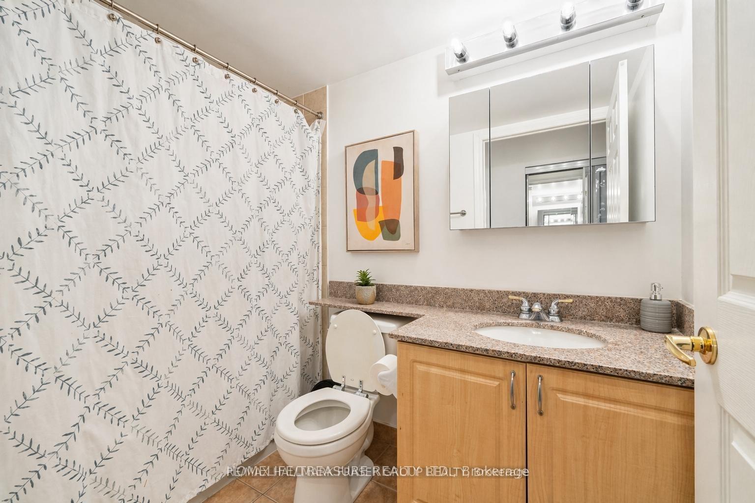 Photo 14 of Unit 905, 5 Michael Power Place, Etobicoke, Islington-City Centre West — HOMEH