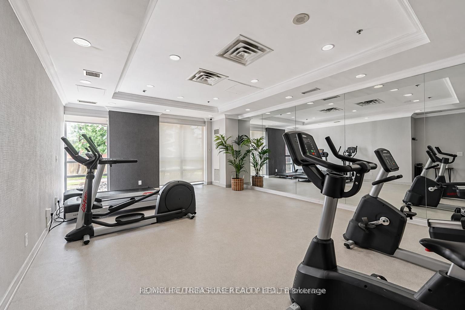 Photo 16 of Unit 905, 5 Michael Power Place, Etobicoke, Islington-City Centre West — HOMEH