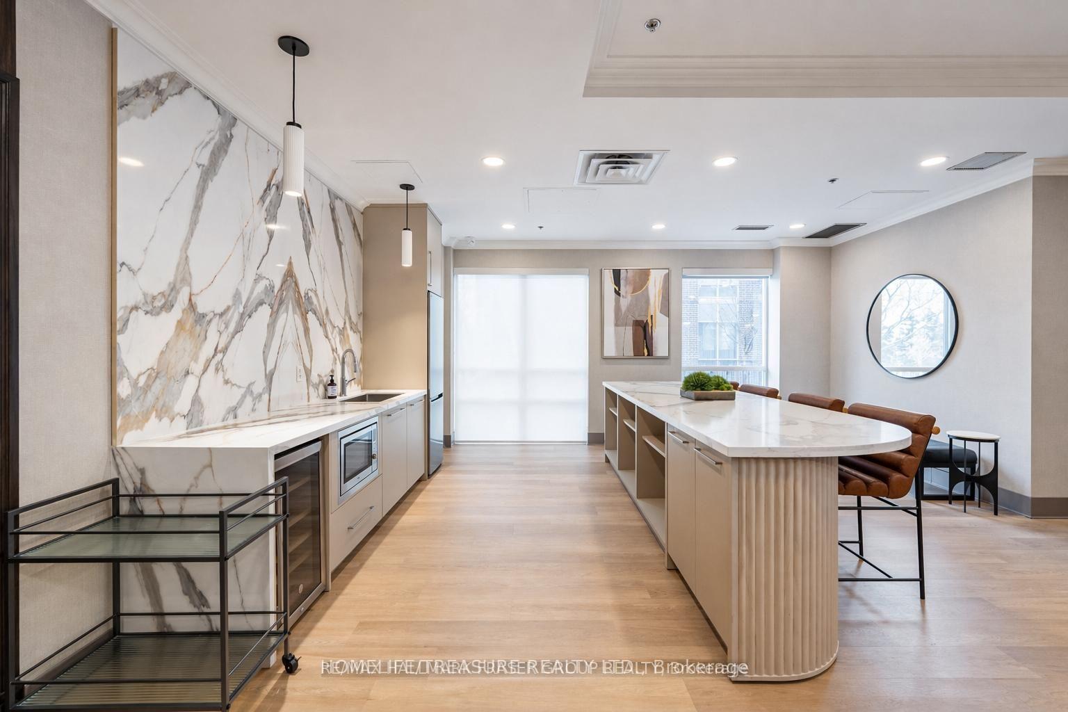 Photo 17 of Unit 905, 5 Michael Power Place, Etobicoke, Islington-City Centre West — HOMEH