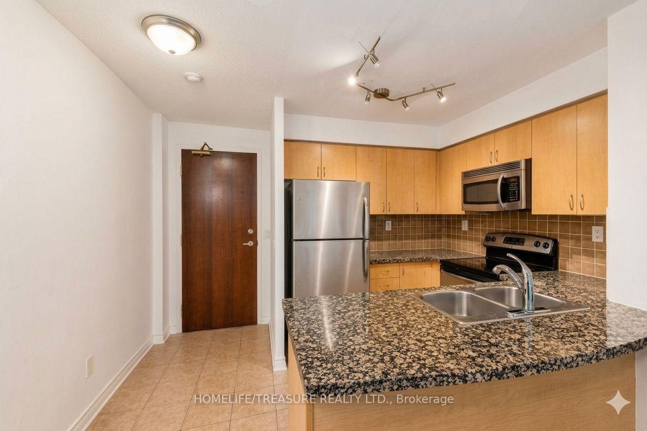 Photo 3 of Unit 905, 5 Michael Power Place, Etobicoke, Islington-City Centre West — HOMEH