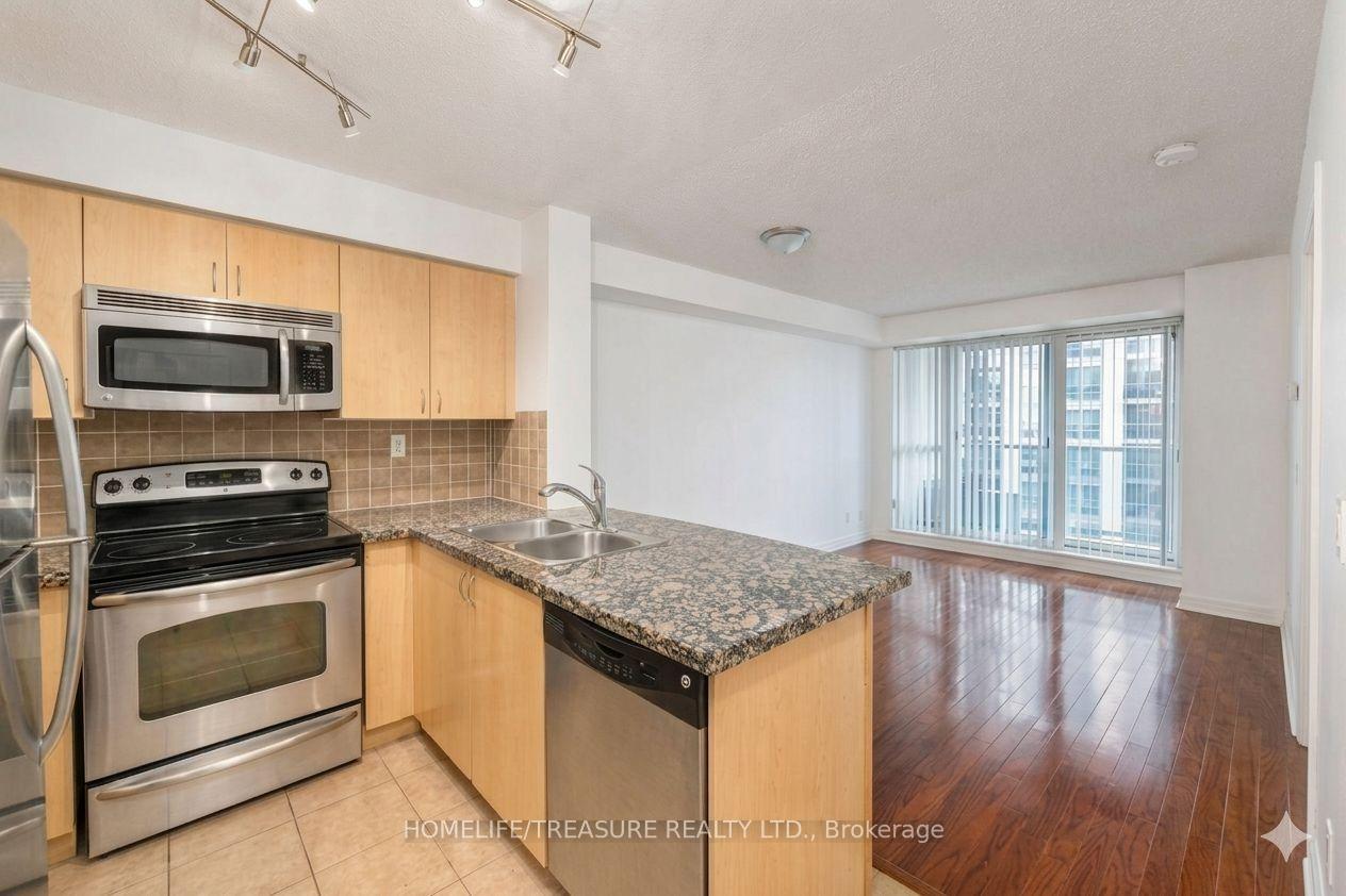 Photo 6 of Unit 905, 5 Michael Power Place, Etobicoke, Islington-City Centre West — HOMEH