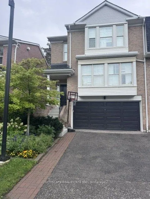 Photo 2 of 30 Tamarack Circle, Etobicoke, Kingsview Village-The Westway — HOMEH