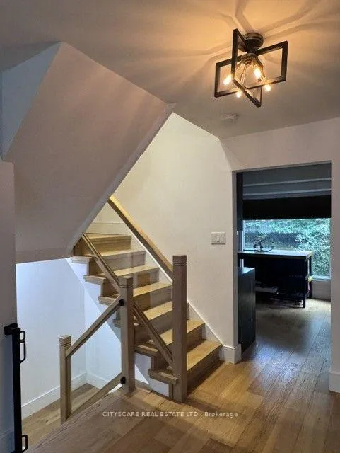 Photo 13 of 30 Tamarack Circle, Etobicoke, Kingsview Village-The Westway — HOMEH