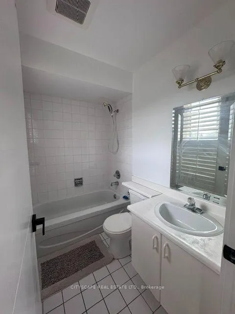 Photo 21 of 30 Tamarack Circle, Etobicoke, Kingsview Village-The Westway — HOMEH