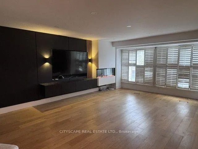 Photo 23 of 30 Tamarack Circle, Etobicoke, Kingsview Village-The Westway — HOMEH