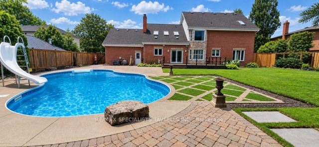 Photo 2 of 35 Brawton Drive, Caledon, Palgrave — HOMEH