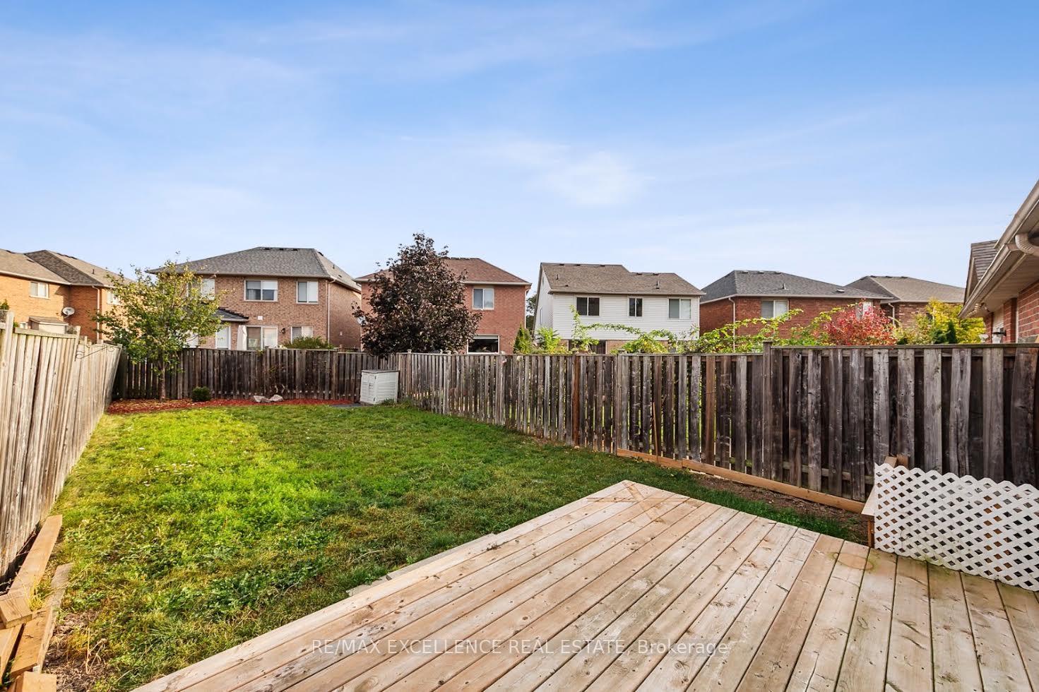 Photo 15 of 2406 Baintree Crescent, Oakville, Westmount — HOMEH