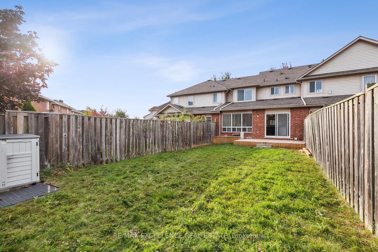 Photo 16 of 2406 Baintree Crescent, Oakville, Westmount — HOMEH