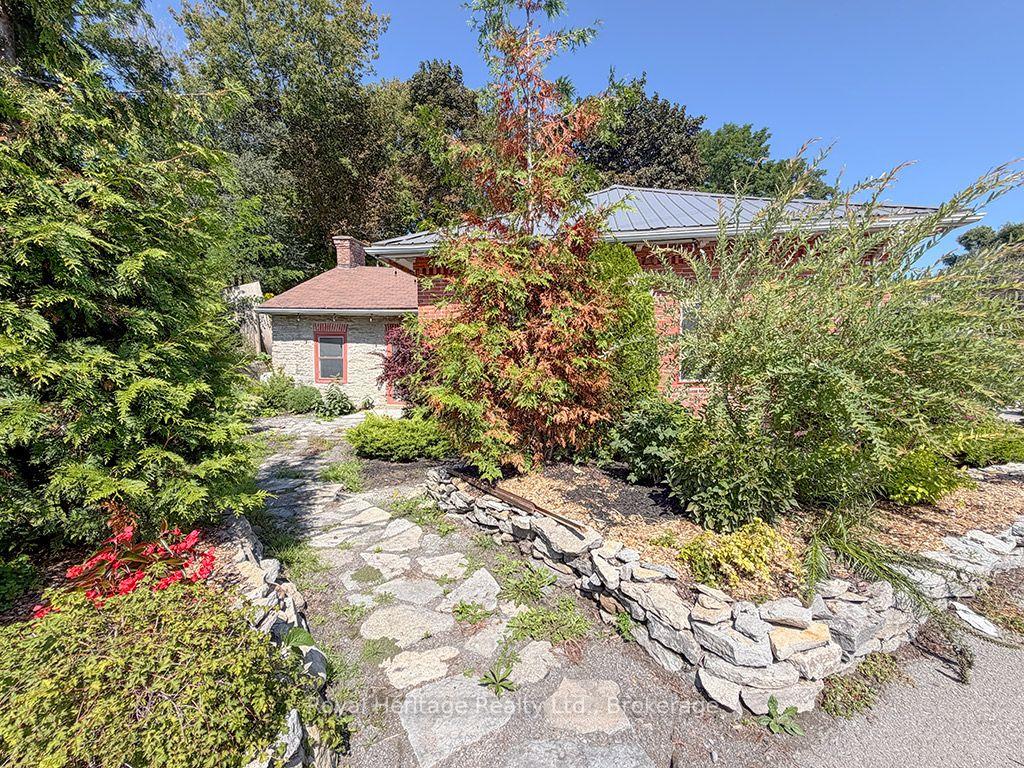 Photo 32 of 6 Willard Street, Belleville, Belleville Ward — HOMEH