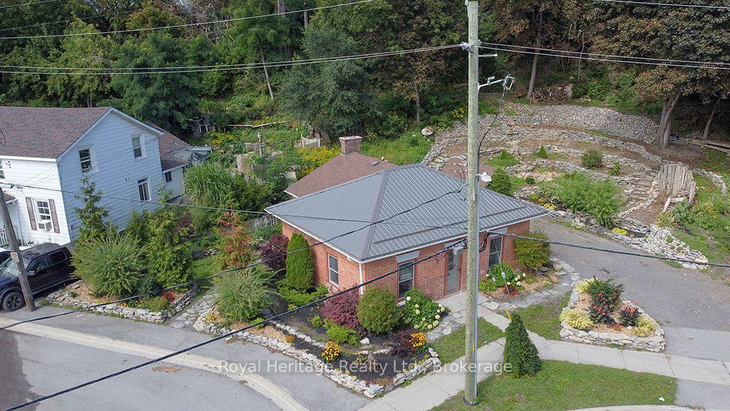 Photo 44 of 6 Willard Street, Belleville, Belleville Ward — HOMEH