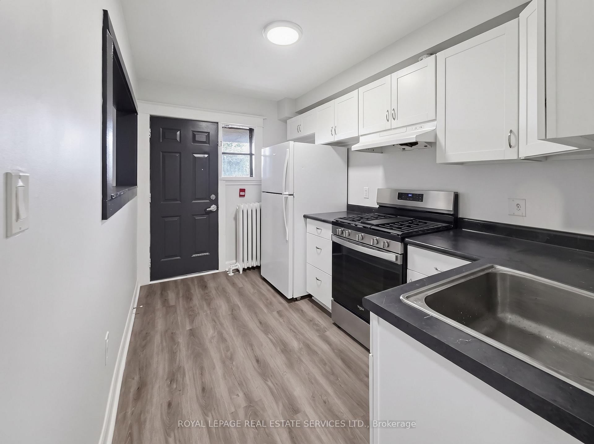 Photo 2 of Unit 4, 8 Ottawa Street N, Hamilton, Crown Point — HOMEH