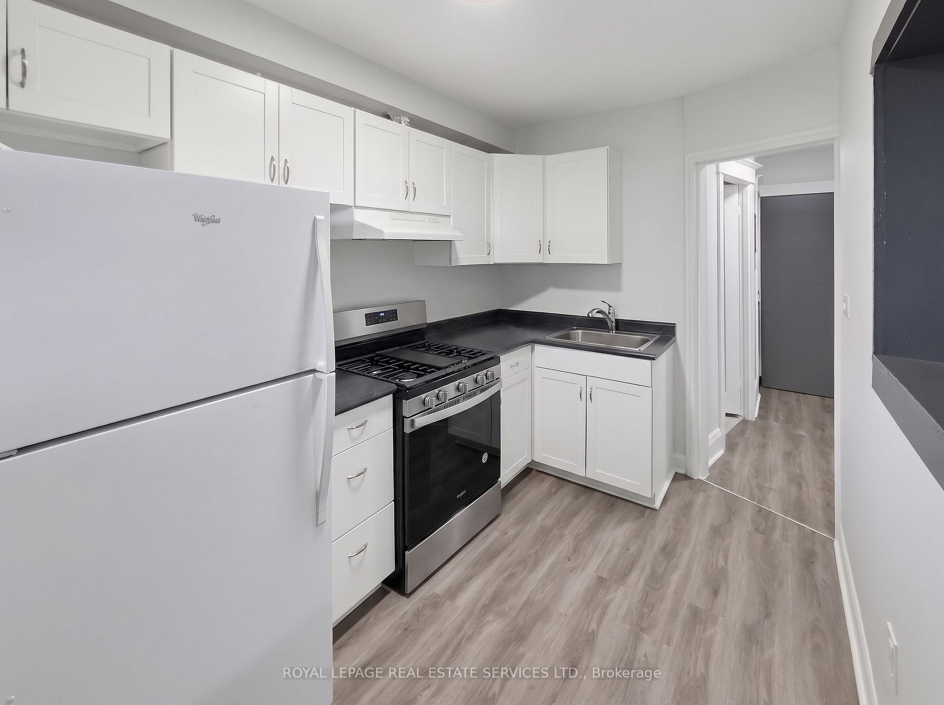 Photo 3 of Unit 4, 8 Ottawa Street N, Hamilton, Crown Point — HOMEH