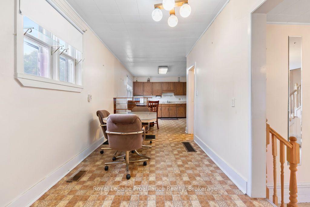 Photo 16 of 294 Moira Street E, Belleville, Belleville Ward — HOMEH