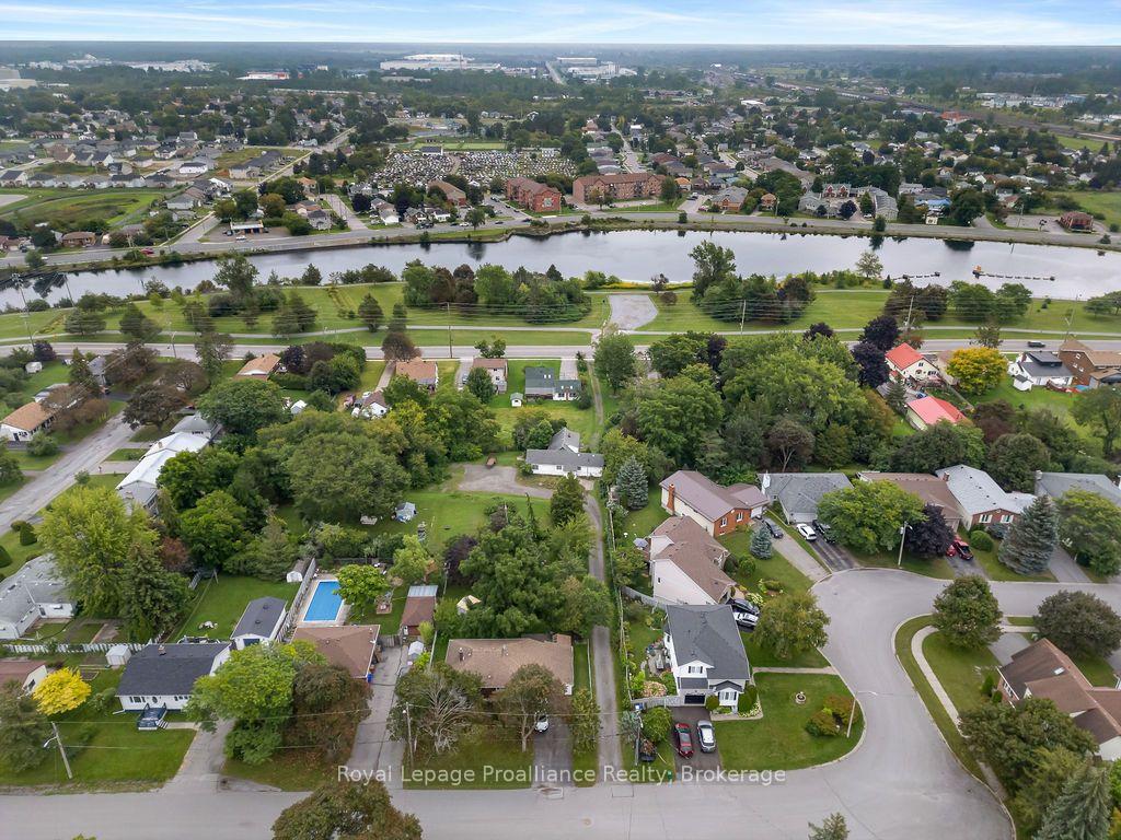 Photo 36 of 294 Moira Street E, Belleville, Belleville Ward — HOMEH