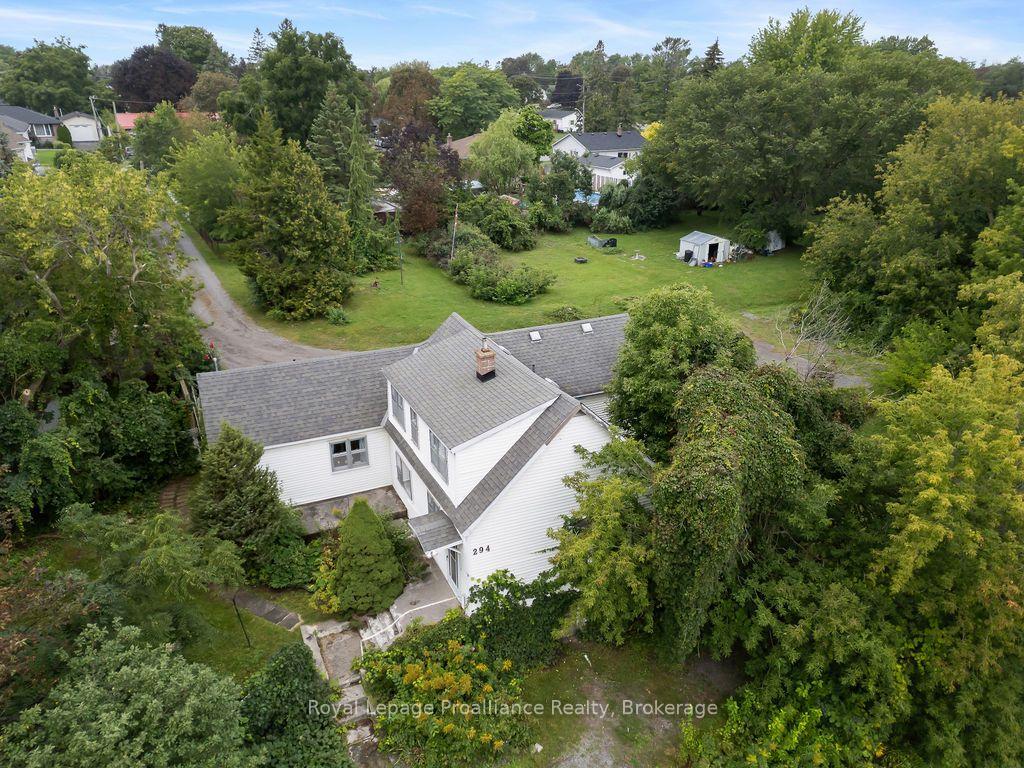 Photo 38 of 294 Moira Street E, Belleville, Belleville Ward — HOMEH