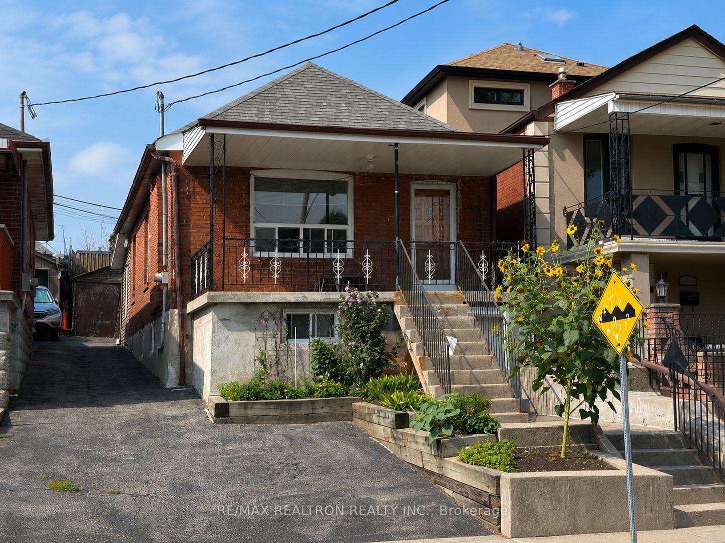 Photo 2 of 442 Northcliffe Boulevard, Toronto, Oakwood Village — HOMEH