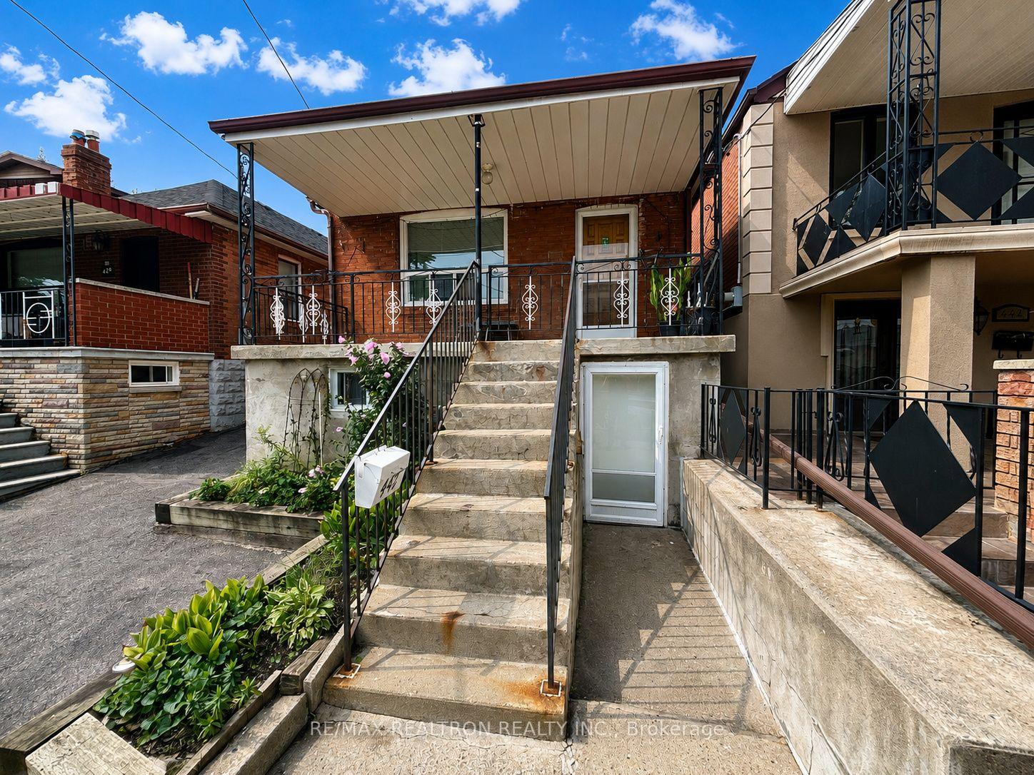 Photo 4 of 442 Northcliffe Boulevard, Toronto, Oakwood Village — HOMEH