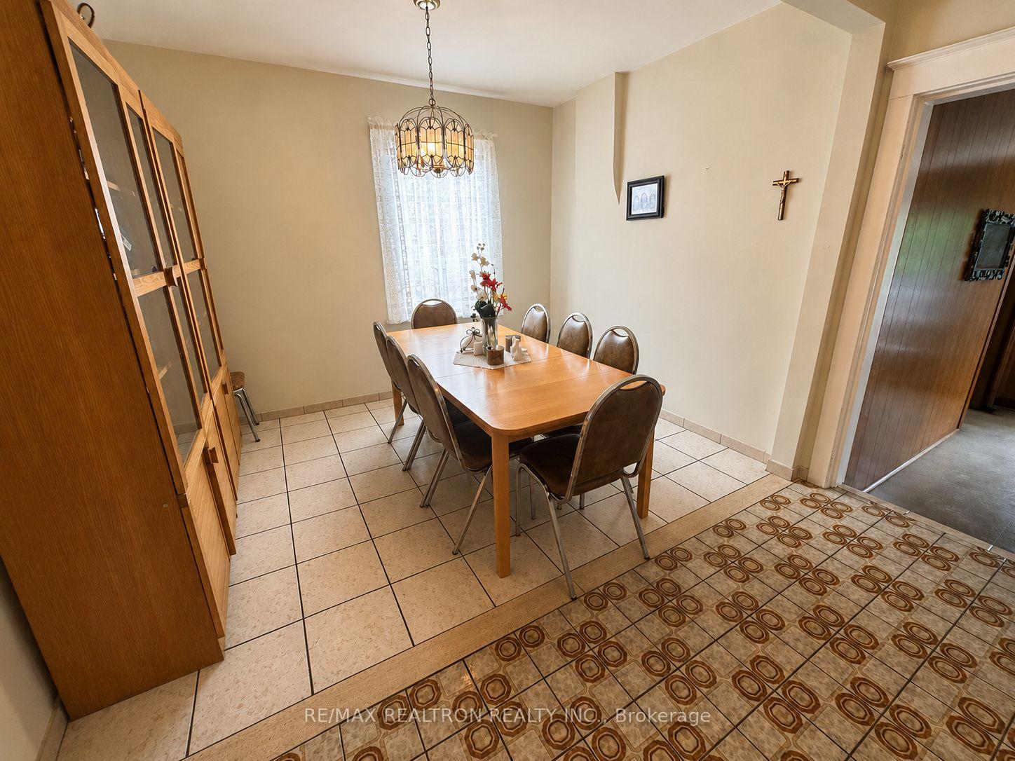 Photo 19 of 442 Northcliffe Boulevard, Toronto, Oakwood Village — HOMEH