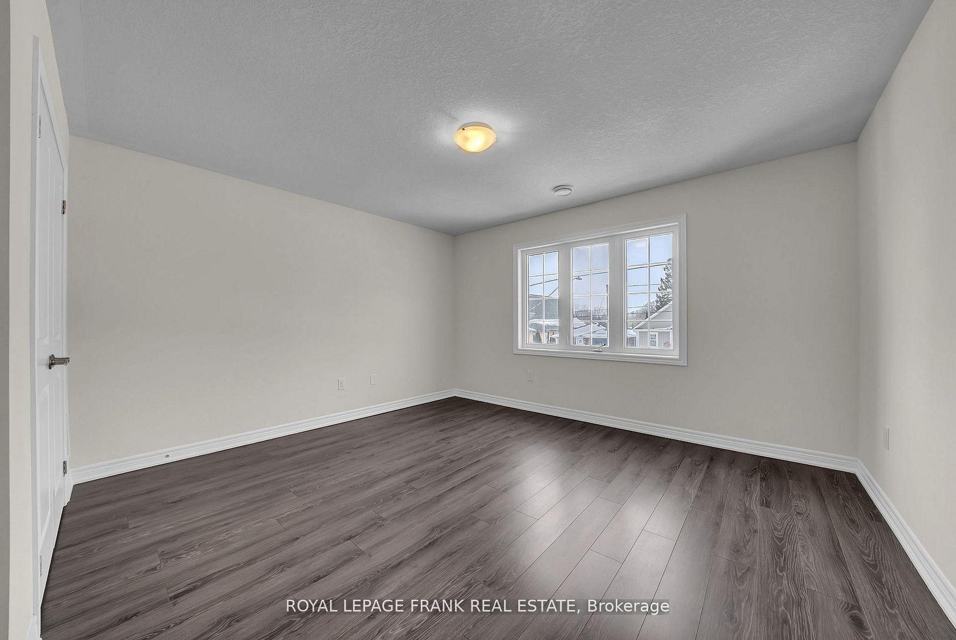 Photo 15 of 402 Olive Avenue, Oshawa, Central — HOMEH