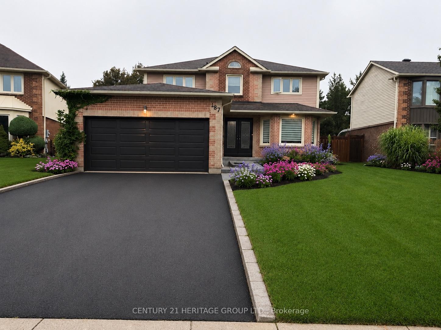 Photo 2 of 187 Glenway Circle, Newmarket, Glenway Estates — HOMEH