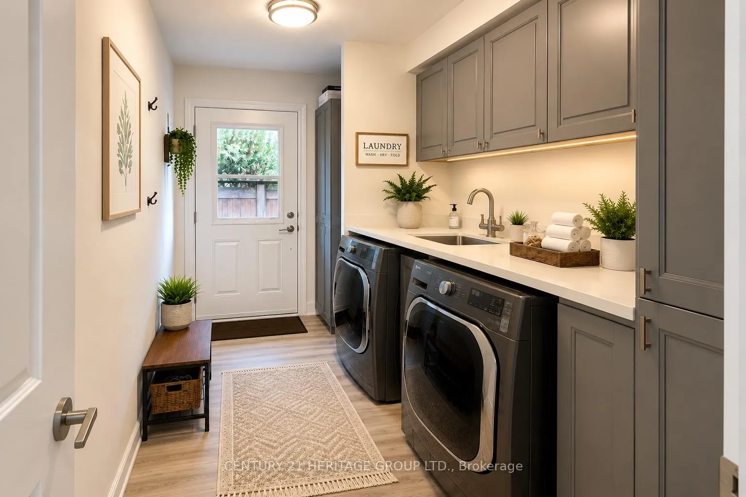 Photo 31 of 187 Glenway Circle, Newmarket, Glenway Estates — HOMEH