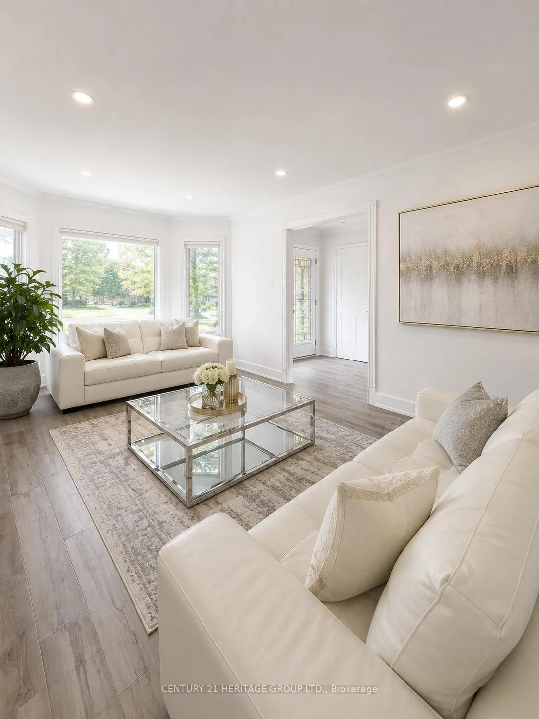 Photo 5 of 187 Glenway Circle, Newmarket, Glenway Estates — HOMEH
