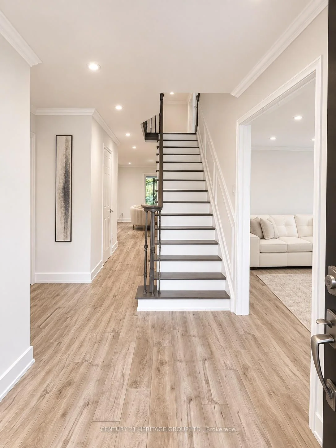 Photo 22 of 187 Glenway Circle, Newmarket, Glenway Estates — HOMEH