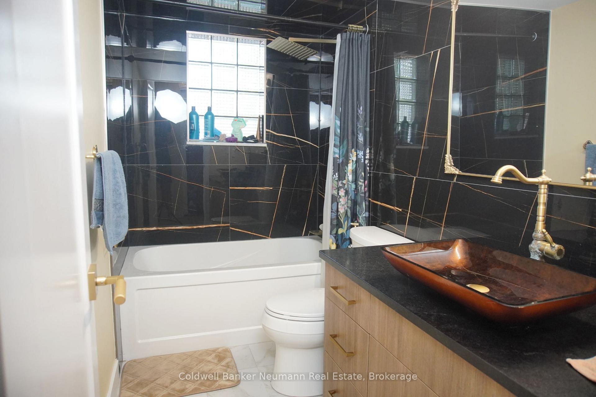 Photo 11 of Unit 101, 119 Water Street, Guelph, Dovercliffe Park/Old University — HOMEH