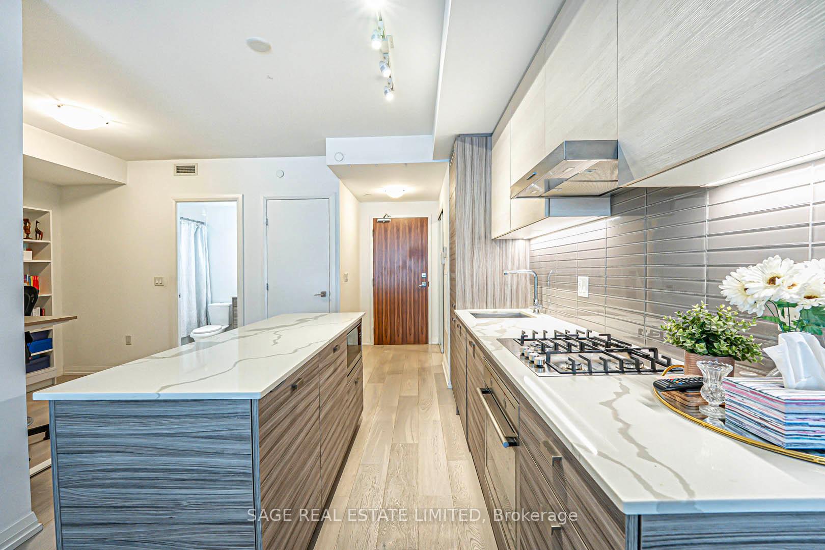 Photo 4 of Unit 406, 835 St Clair Avenue W, Toronto, Wychwood — HOMEH