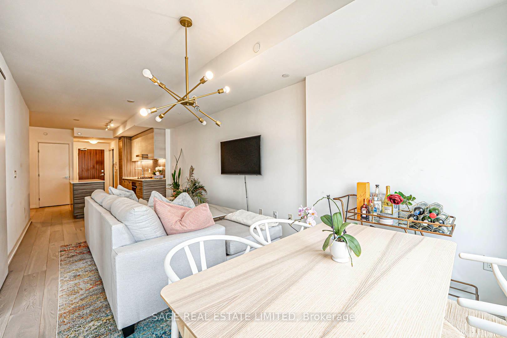 Photo 12 of Unit 406, 835 St Clair Avenue W, Toronto, Wychwood — HOMEH