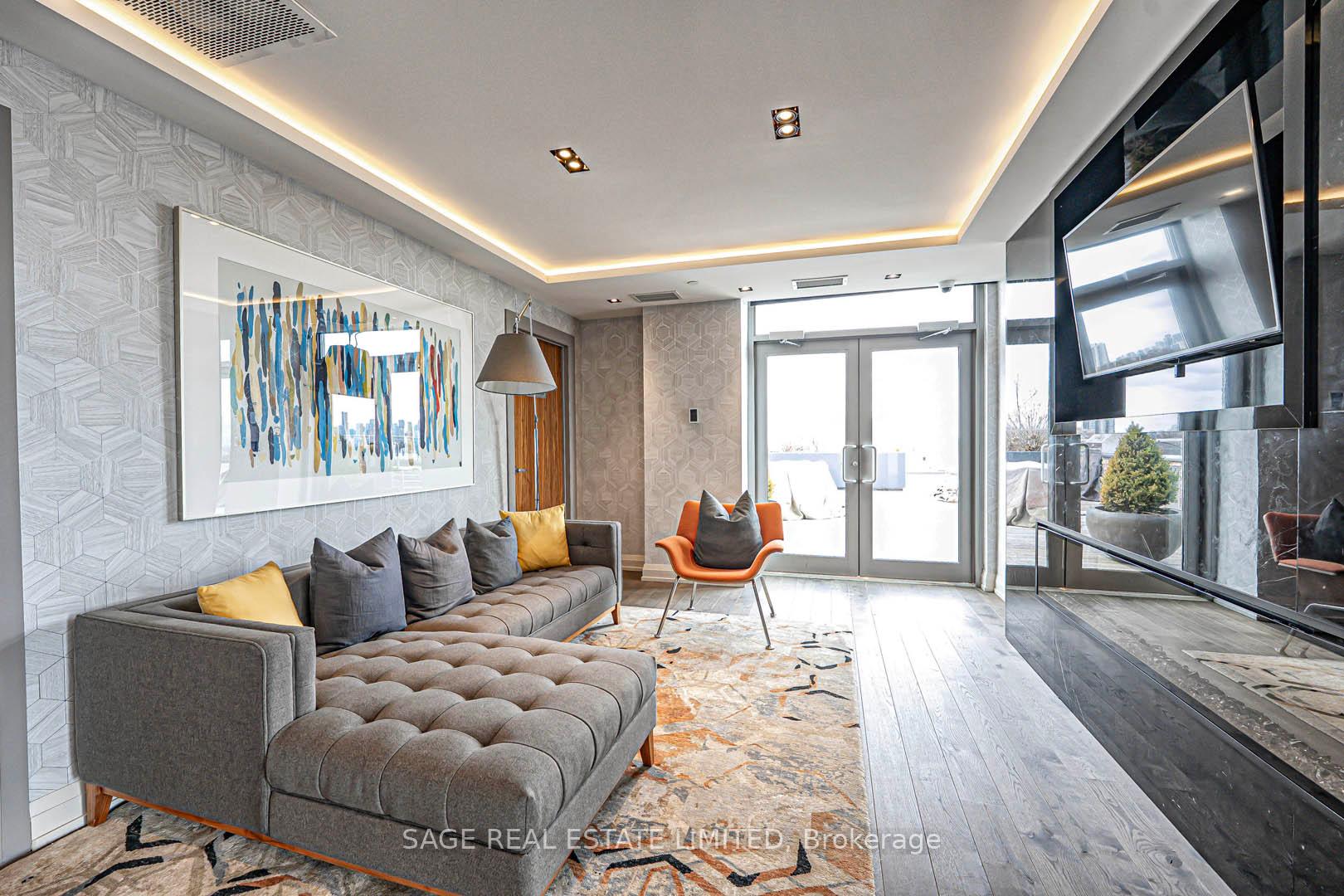 Photo 23 of Unit 406, 835 St Clair Avenue W, Toronto, Wychwood — HOMEH