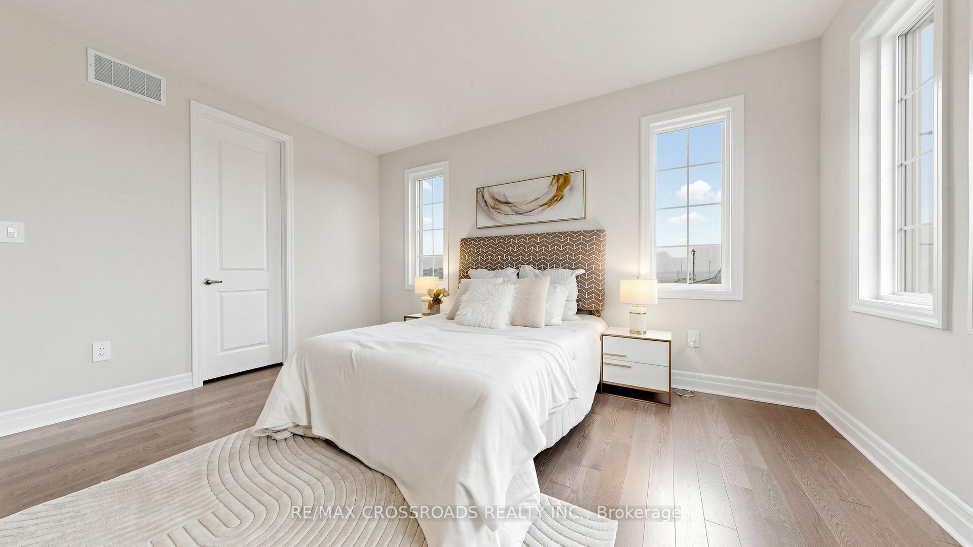 Photo 19 of 347 Berczy Green Drive, Markham, Rural Markham — HOMEH