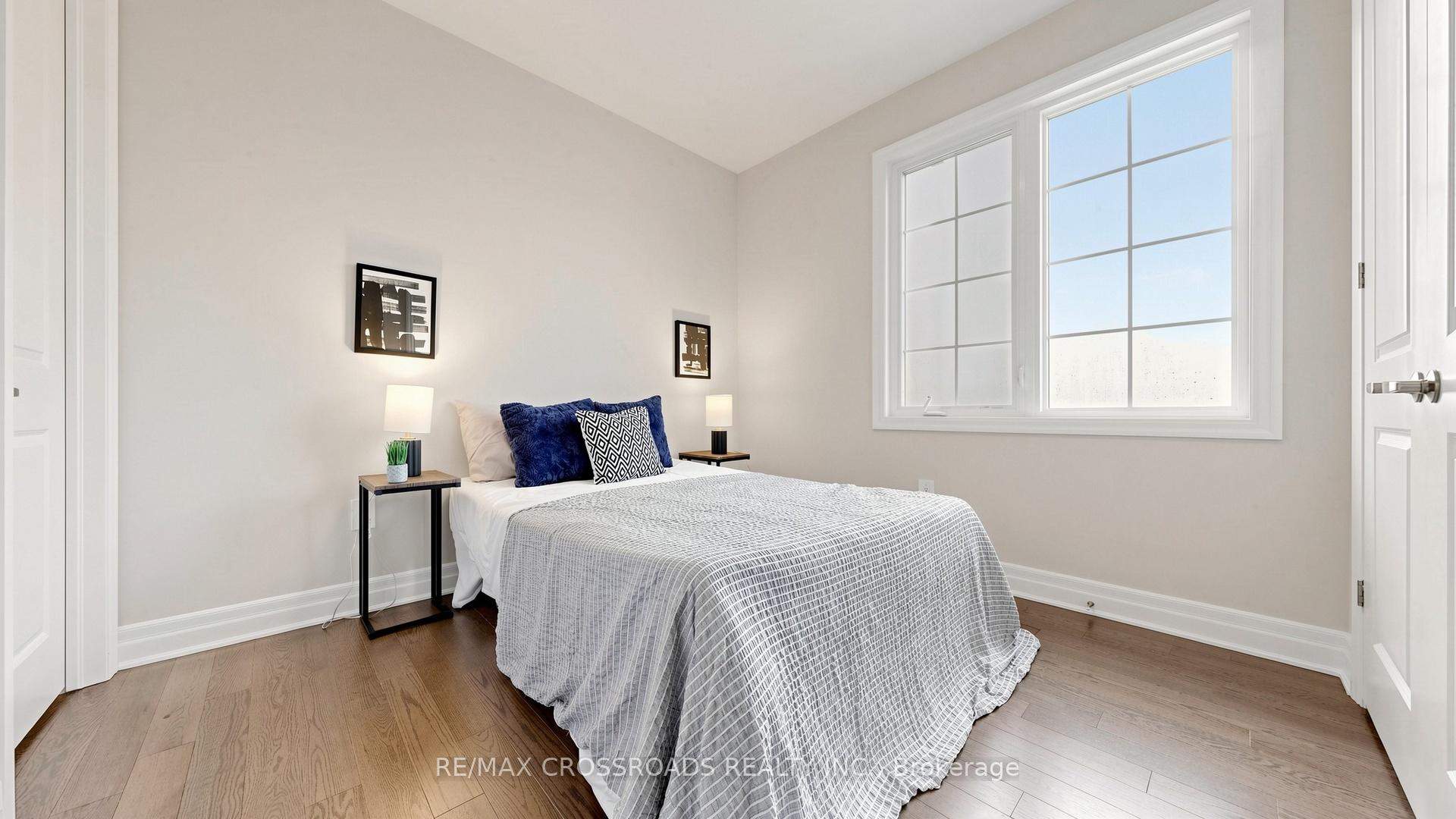 Photo 22 of 347 Berczy Green Drive, Markham, Rural Markham — HOMEH