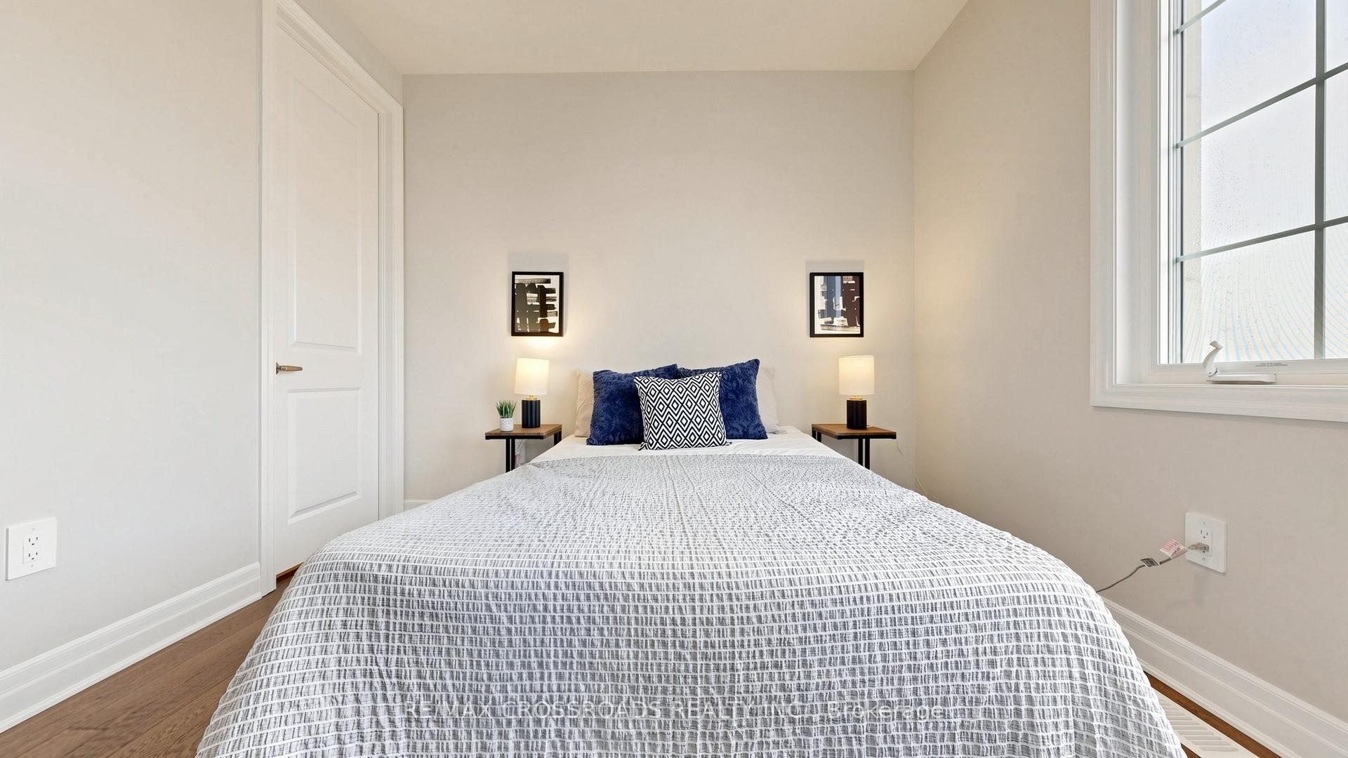 Photo 23 of 347 Berczy Green Drive, Markham, Rural Markham — HOMEH