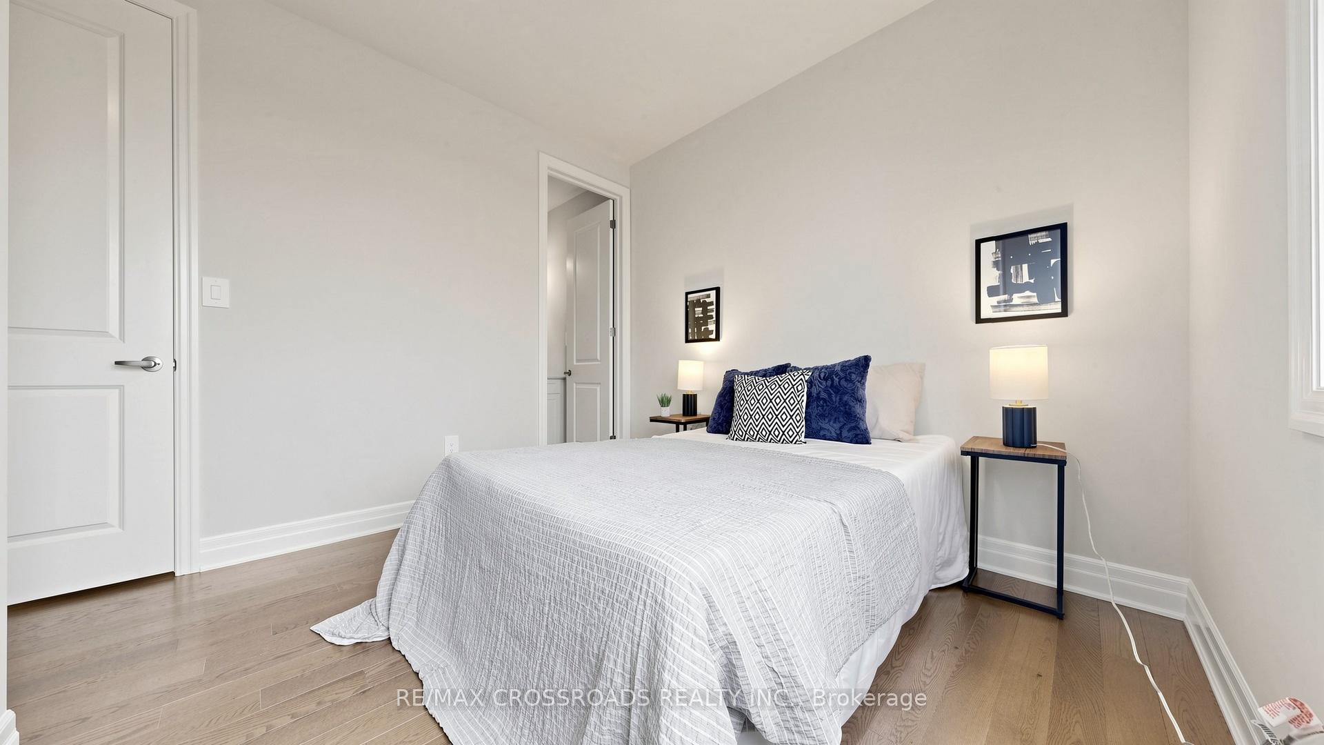 Photo 24 of 347 Berczy Green Drive, Markham, Rural Markham — HOMEH