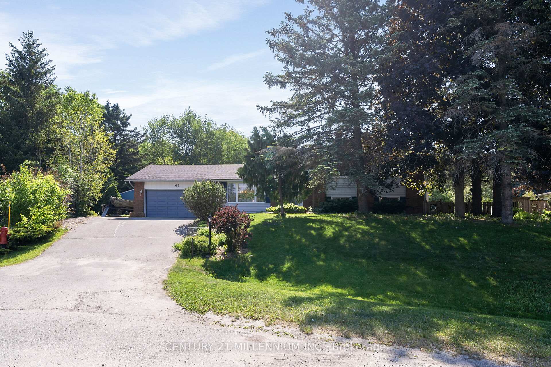 Photo 3 of 41 Douglas Crescent, Erin, Rural Erin — HOMEH
