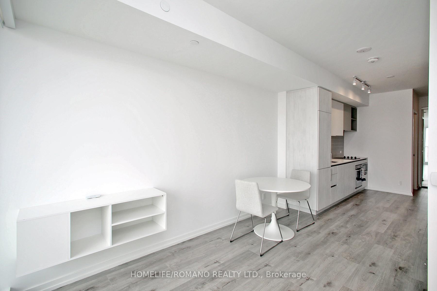 Photo 9 of Unit 1507, 7890 Jane Street, Vaughan, Vaughan Corporate Centre — HOMEH