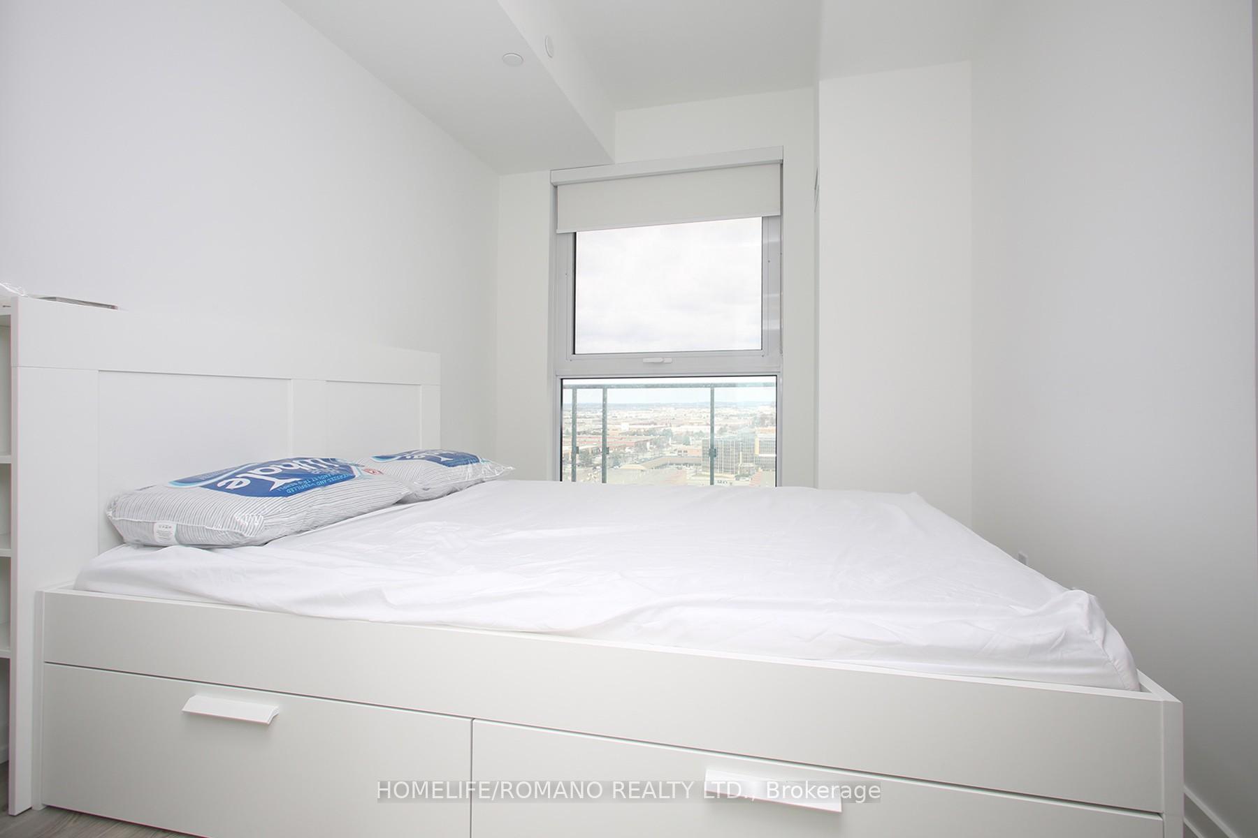 Photo 13 of Unit 1507, 7890 Jane Street, Vaughan, Vaughan Corporate Centre — HOMEH