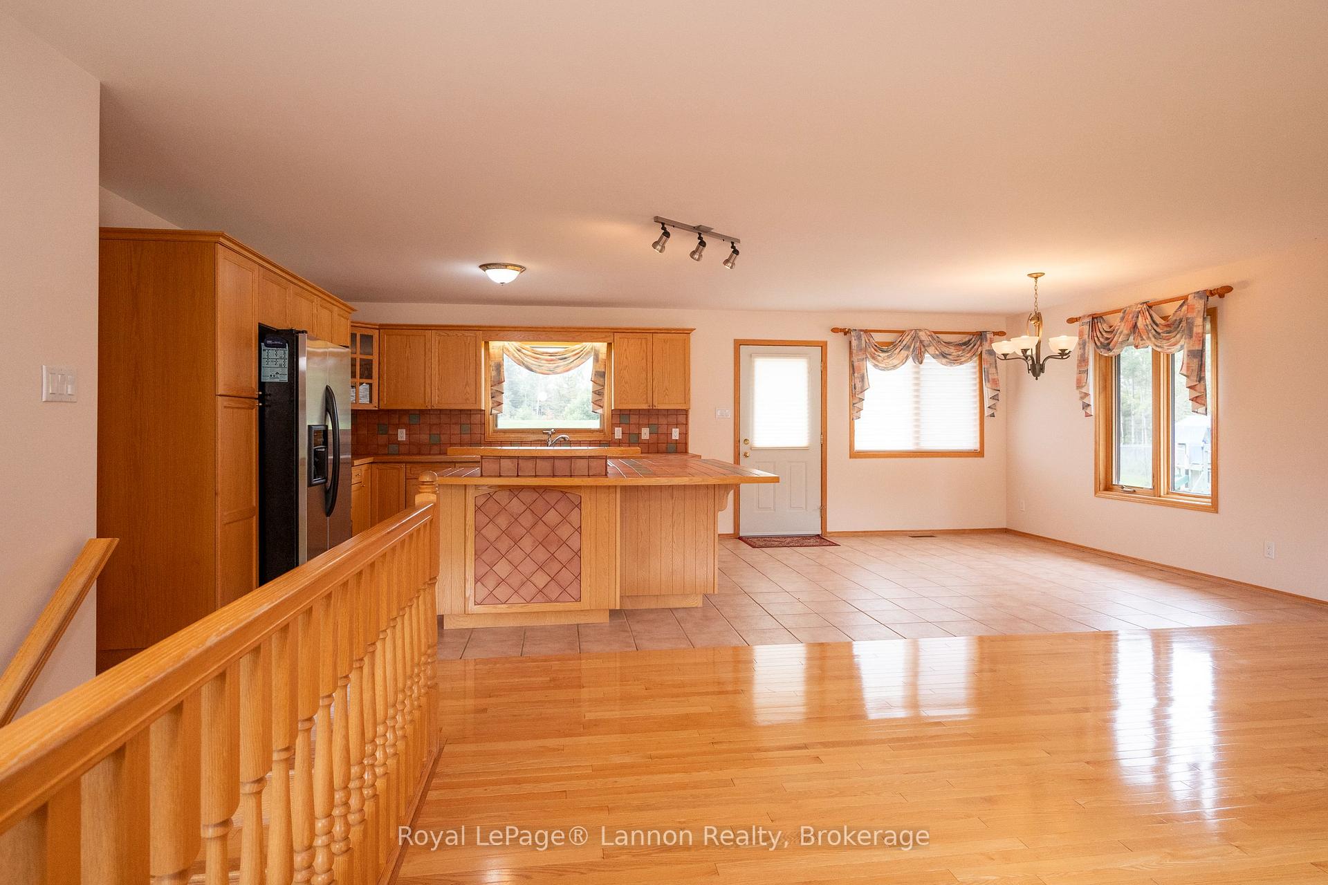 Photo 15 of 2196 Falconcrest Drive, Thunder Bay, Riverdale Road — HOMEH