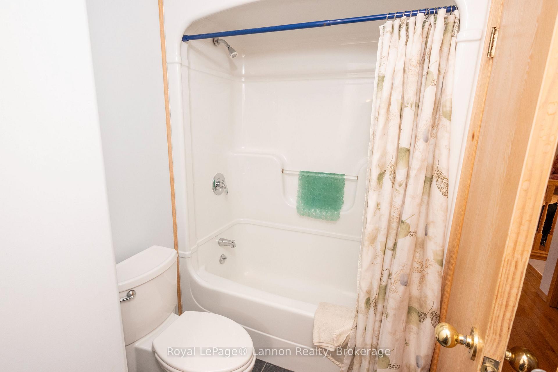 Photo 29 of 2196 Falconcrest Drive, Thunder Bay, Riverdale Road — HOMEH