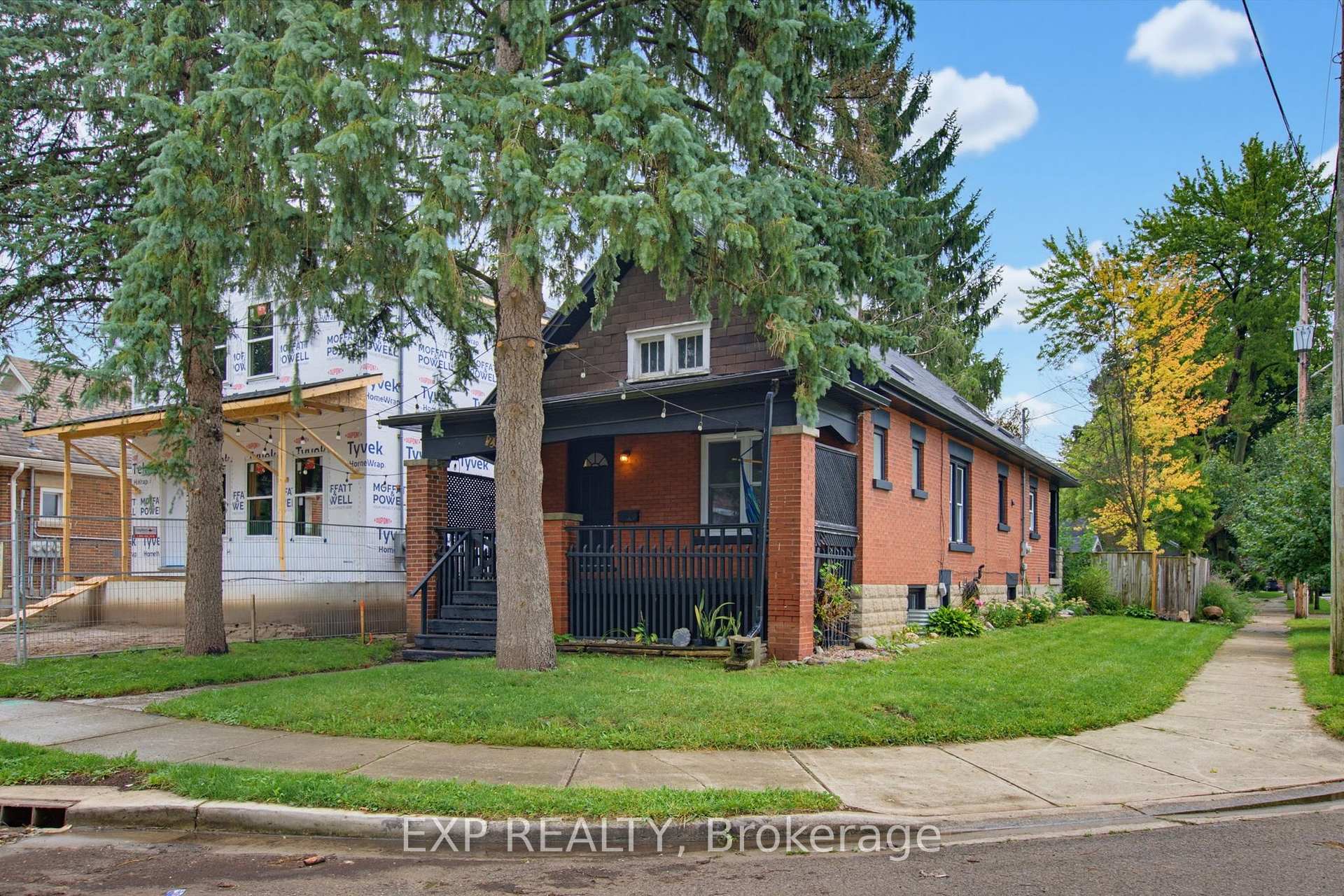 Photo of 20 Barrington Avenue