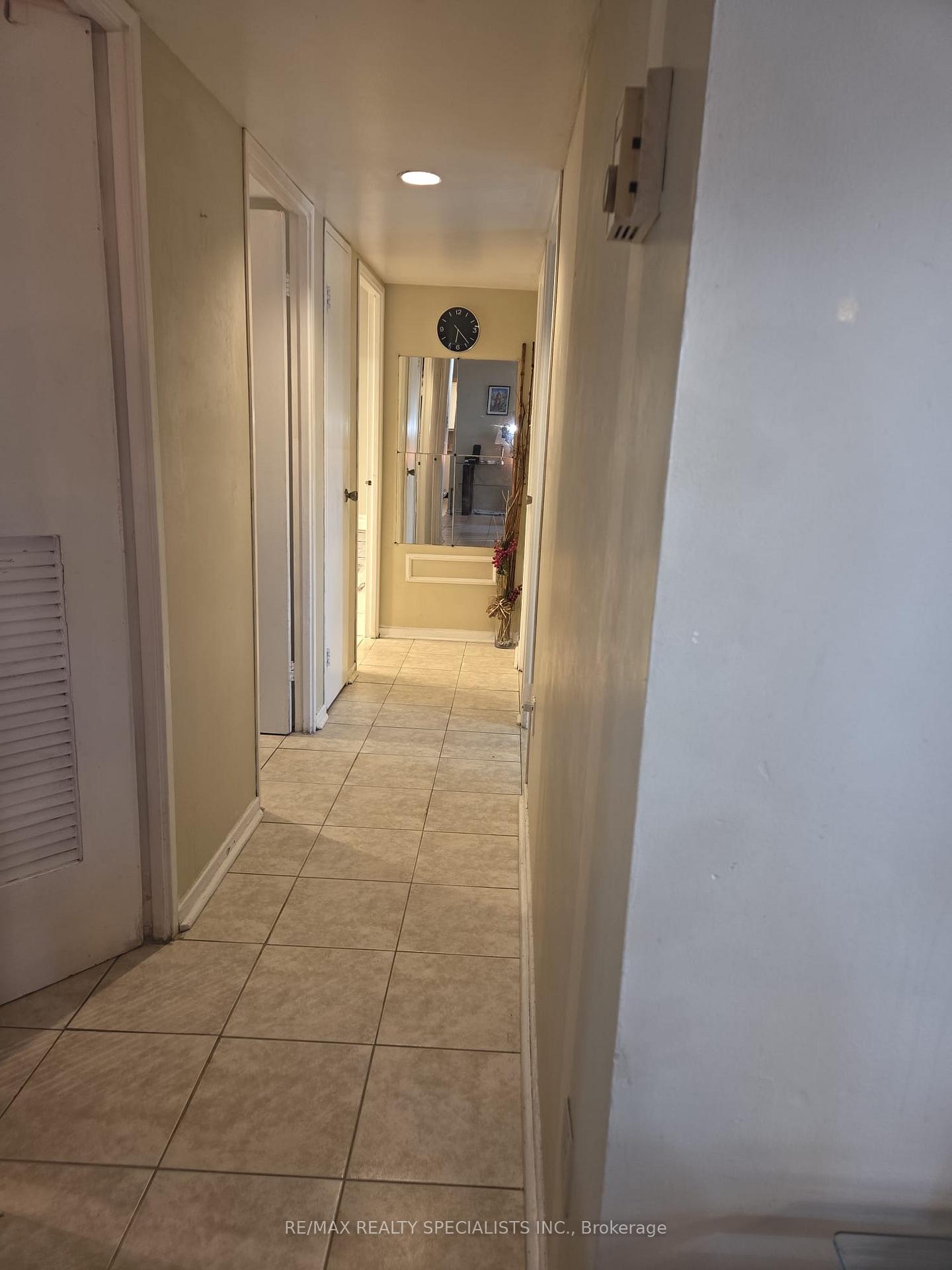 Photo 3 of Unit 103, 1705 Mccowan Road, Scarborough, Agincourt South-Malvern West — HOMEH